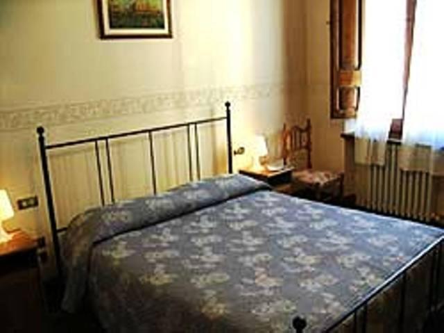 B&B Santa Chiara ซุลโมนา ภายนอก รูปภาพ