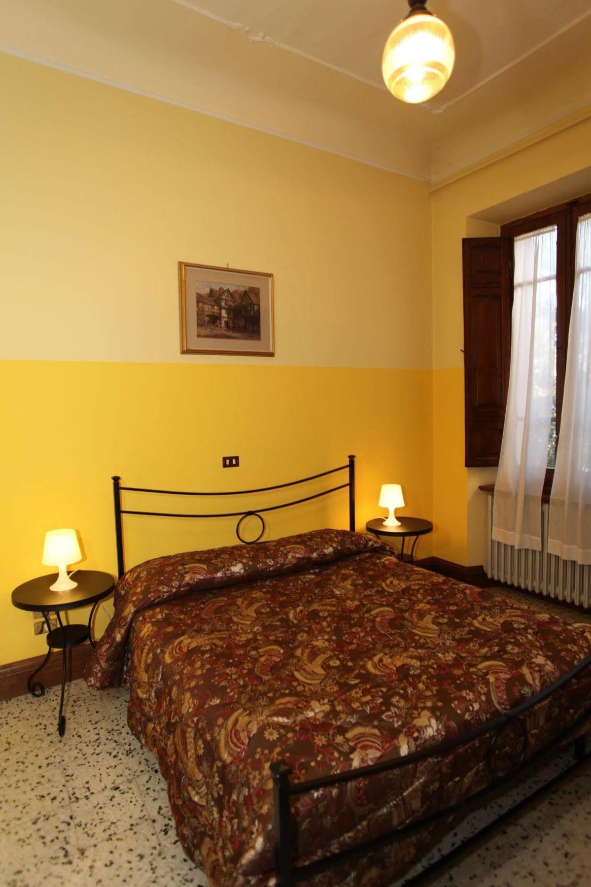 B&B Santa Chiara ซุลโมนา ภายนอก รูปภาพ